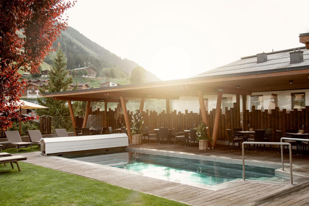 Hotel Sonnegg Saalbach-Hinterglemm Exterior foto